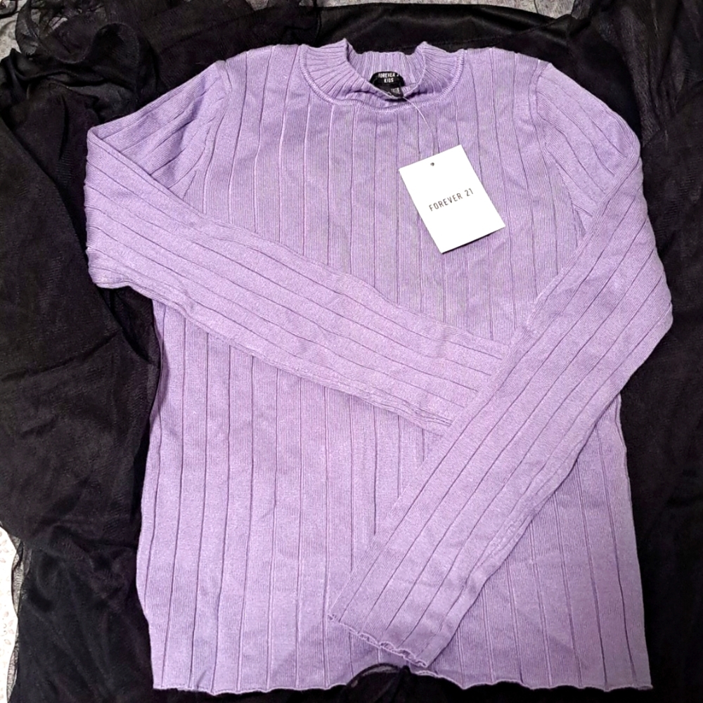 New Forever 21 kids Lilac sweater top. Size 13/14